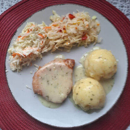 Schab w sosie chrzanowym