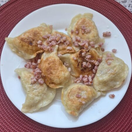 Podsmażane pierogi „ruskie” Podsmażane pierogi „ruskie”