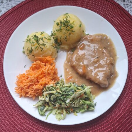 Schab w sosie musztardowym